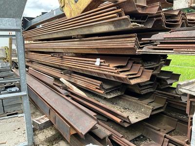 Übersichtsbild von Various sheet piling components